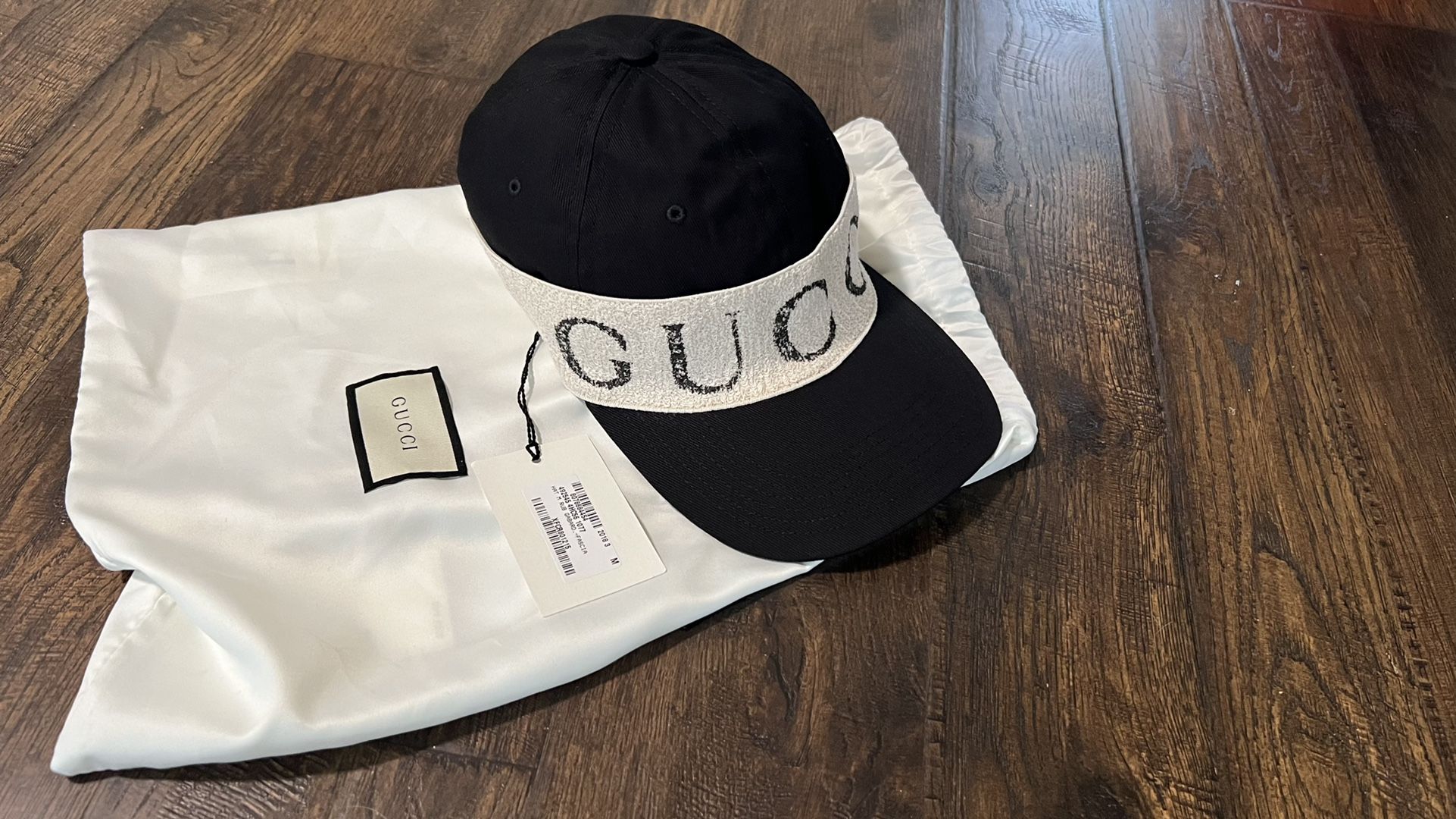 GUCCI hat