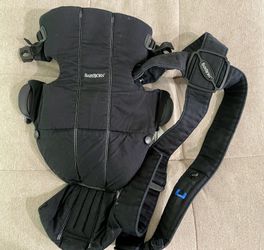 BabyBJORN Carrier 