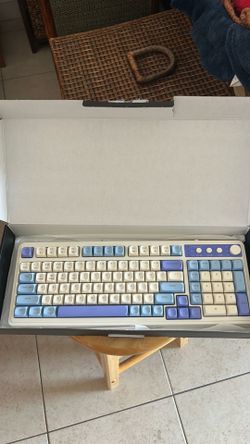 *NEW* AULA S99 GAMING KEYBOARD
