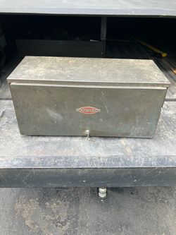VINTAGE 1940'S CRAFTSMAN 2 DRAWER DROP FRONT LID TOOL CHEST W/TOTE AND KEYS