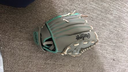 Rawlings Softball Glove