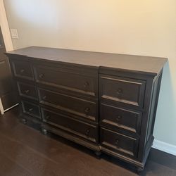 Living spaces dresser