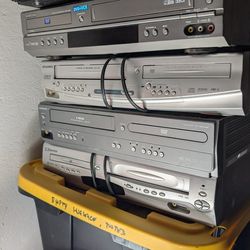 VHS/DVD  combo player