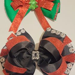 🎄Brand New Handmade Christmas Bows🎄only $4 Each