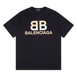 Balenciaga  T-Shirt  Men’s  Size L 