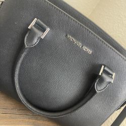 Women Handbags 