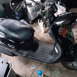 Yamaha Scooter 