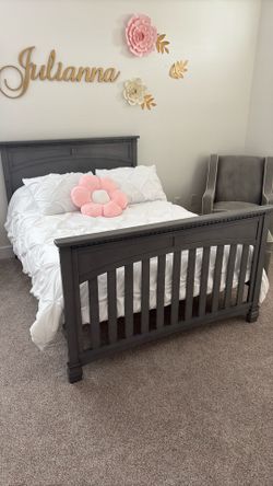 Full size bedroom set for sale.  $300 obo