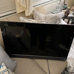 Sony 32” Bravia HD Flat Screen tv 