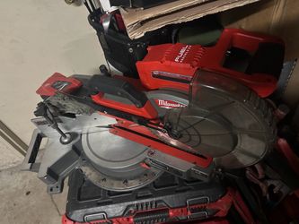 10 inch Milwaukee Miter Saw m18