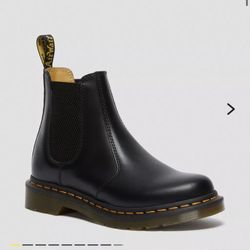 Doc Marten 2976 Chelsea Boot