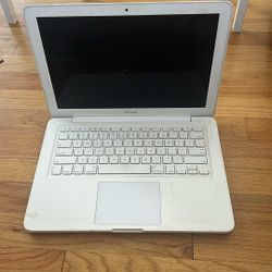 Mac Book No Charger Year 2009