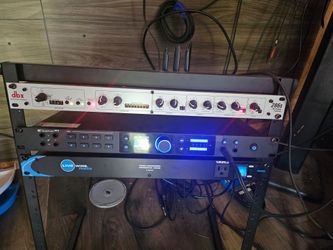 Dbx 286s single mic preamp