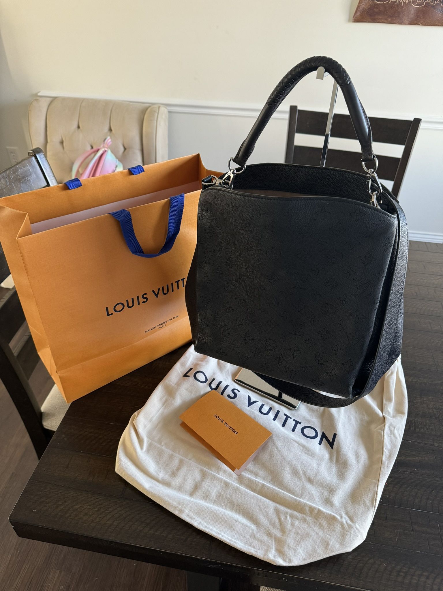 Louis Vuitton Shoulder Bag.