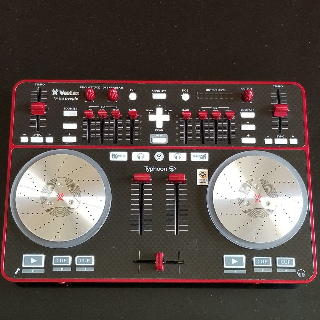 Vestax Typhoon DJ controller-software included