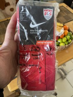 Nike Élite Match Fit Soccer Socks Red