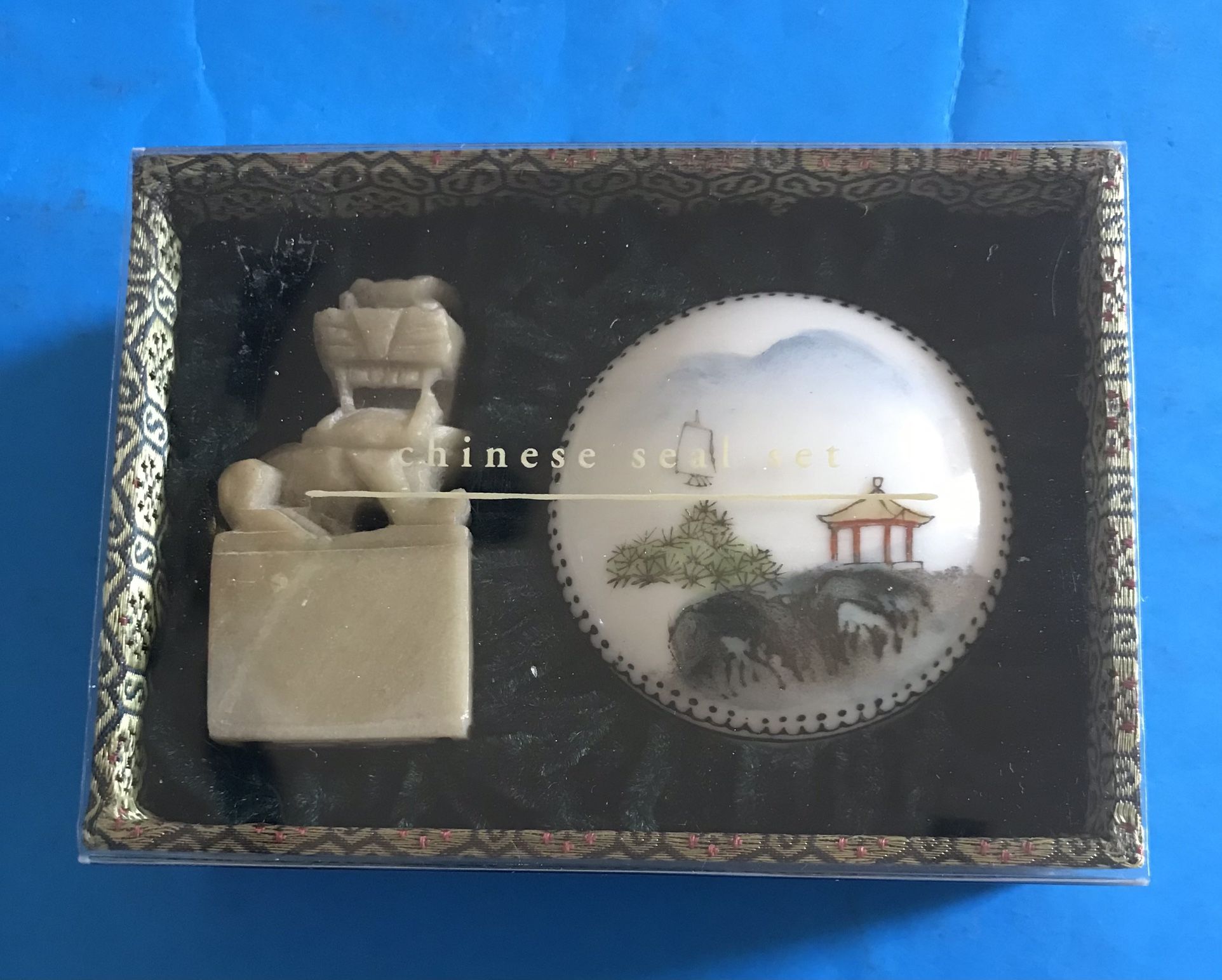 New in Box Pier 1 Imports Chinese Character Stone Stamp 'Double Hapiness' w/ink