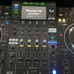 Pioneer XDJ-XZ
