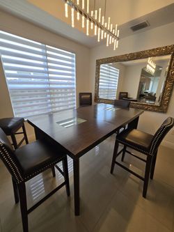 Dinning Room Table plus stools