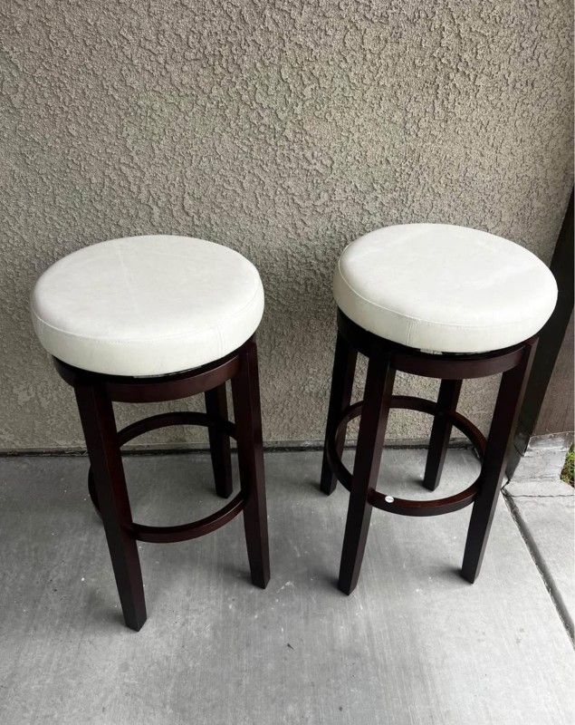 Bar Stool/ Bar Chair