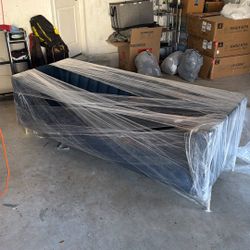 like new couch for sales 