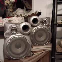 JVC Stereo Speakers / Shelf Speakers! Set Of 2!