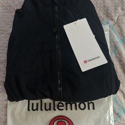 All black lululemon define jacket Size M=4