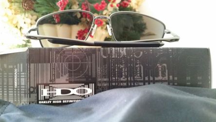 Brands new Oakley sunglasses