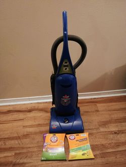 Bissell Powerforce Vacuum w/ Bags