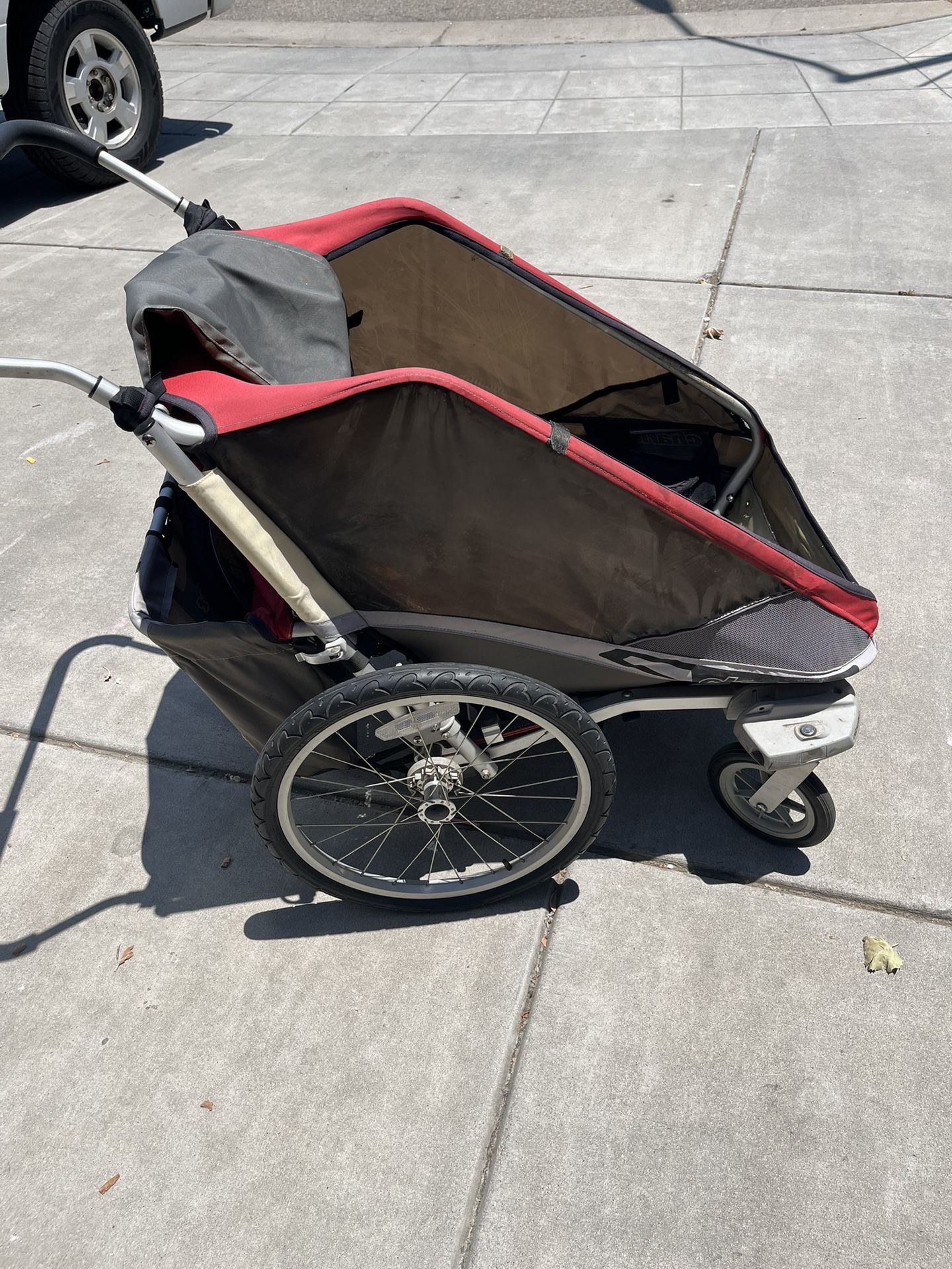 Chariot Brand Large Stroller/bike Trailer/jogger.