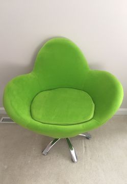 Fashion comfortable chair brand new $50