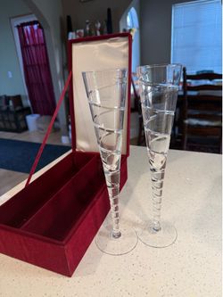 Crystal Champagne Flutes Set of 2 Spiral Stem Wedding Toast Glasses w/ Box Giftable