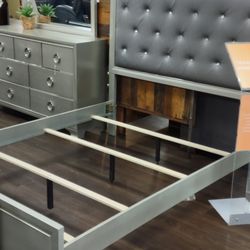 New 4 Piece Queen Bedroom Set Queen Bed Frame Dresser Mirror And Night Stand