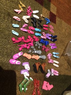 100 Barbie shoes