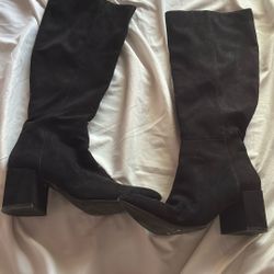 Black Boots