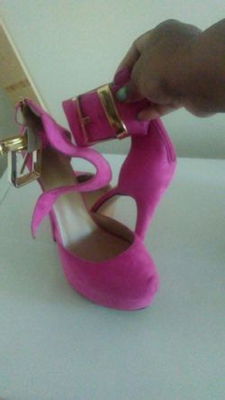 Pink heels size 10