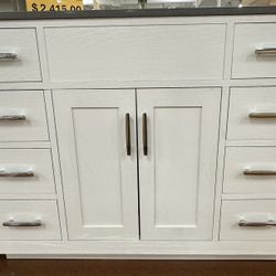 Fairmont Designs Brookings 48” Vanity With Quartz Top, Backsplash, Sink, and Integrated Electric