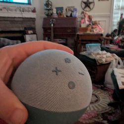 Amazon echo dot needs power supply works great