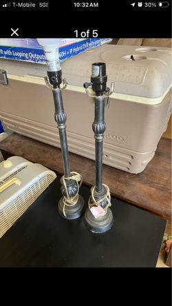 2 working table lamps