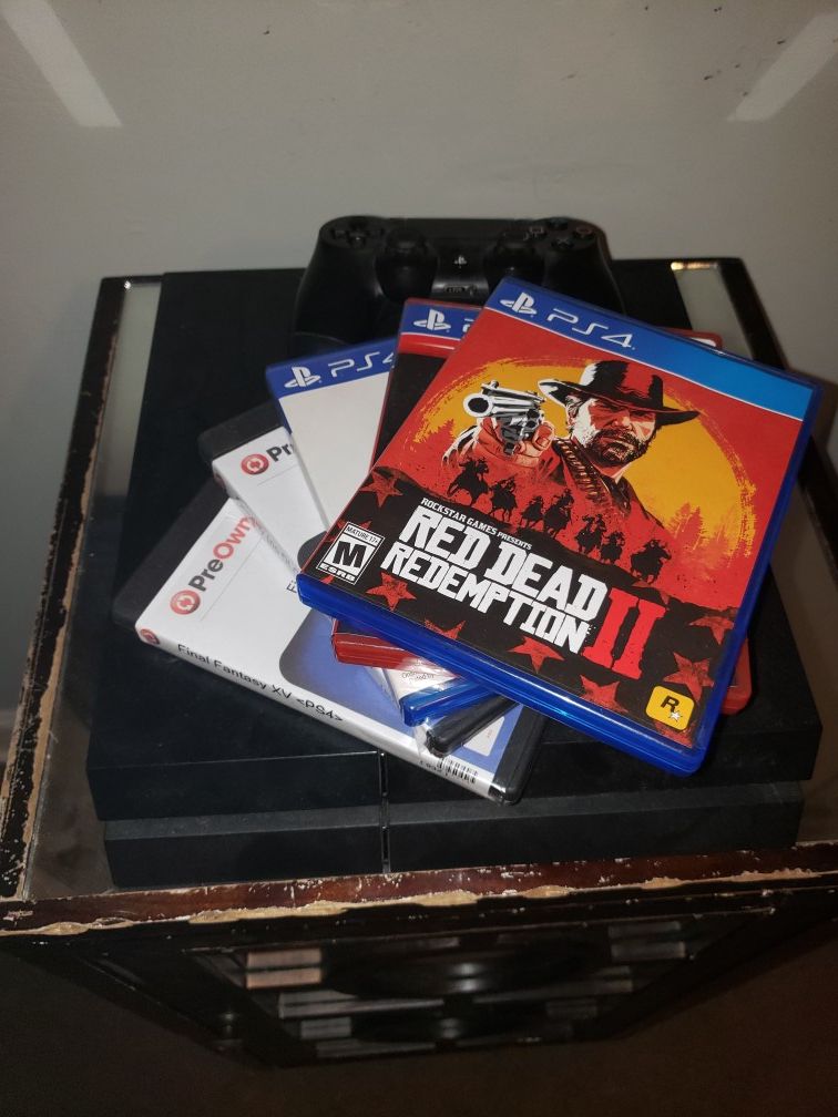 PlayStation 4 with 4 Games including Red Dead Redemption 2 + 1 Controller (PS4)