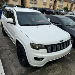 Vendo Jeep Grand Cherokee High Altitud 2018 