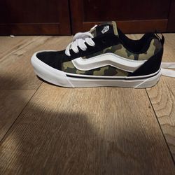 Boys vans