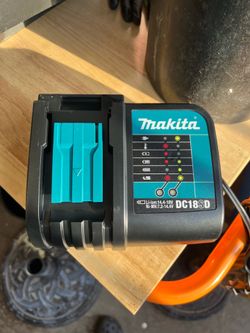 Makita Battery 🔋 charger