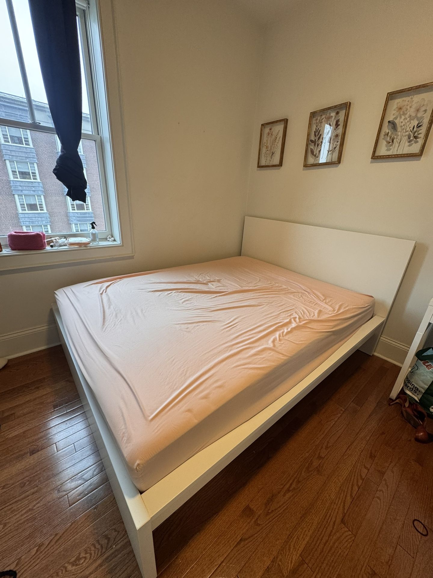 Ikea white malm Bed