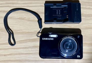 Samsung PL120 14.2MP Digital Camera Black with Battery and Charger