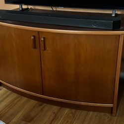 Scandinavian Design TV Stand 