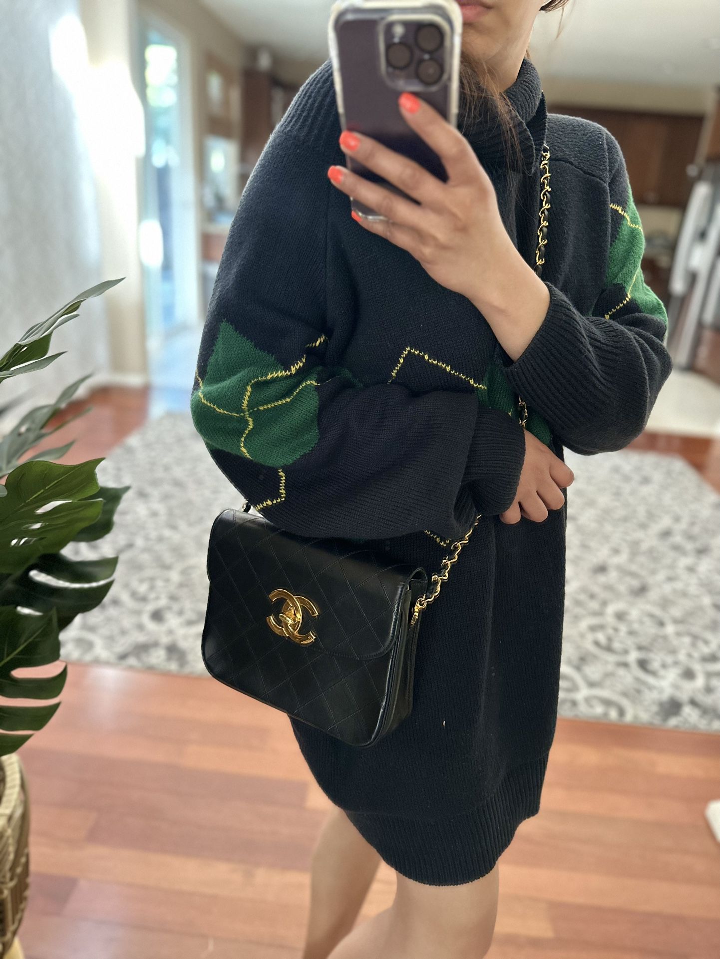 RARE Chanel Medallion Flap Purse for Sale in Los Angeles, CA - OfferUp