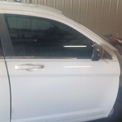 2010 Sebring sedan front passenger door 