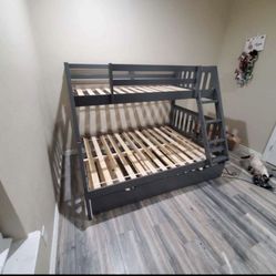 Brand New Twin Full Bunk Bed & Trundle 