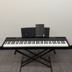 yamaha p-105 electric piano weighted keys